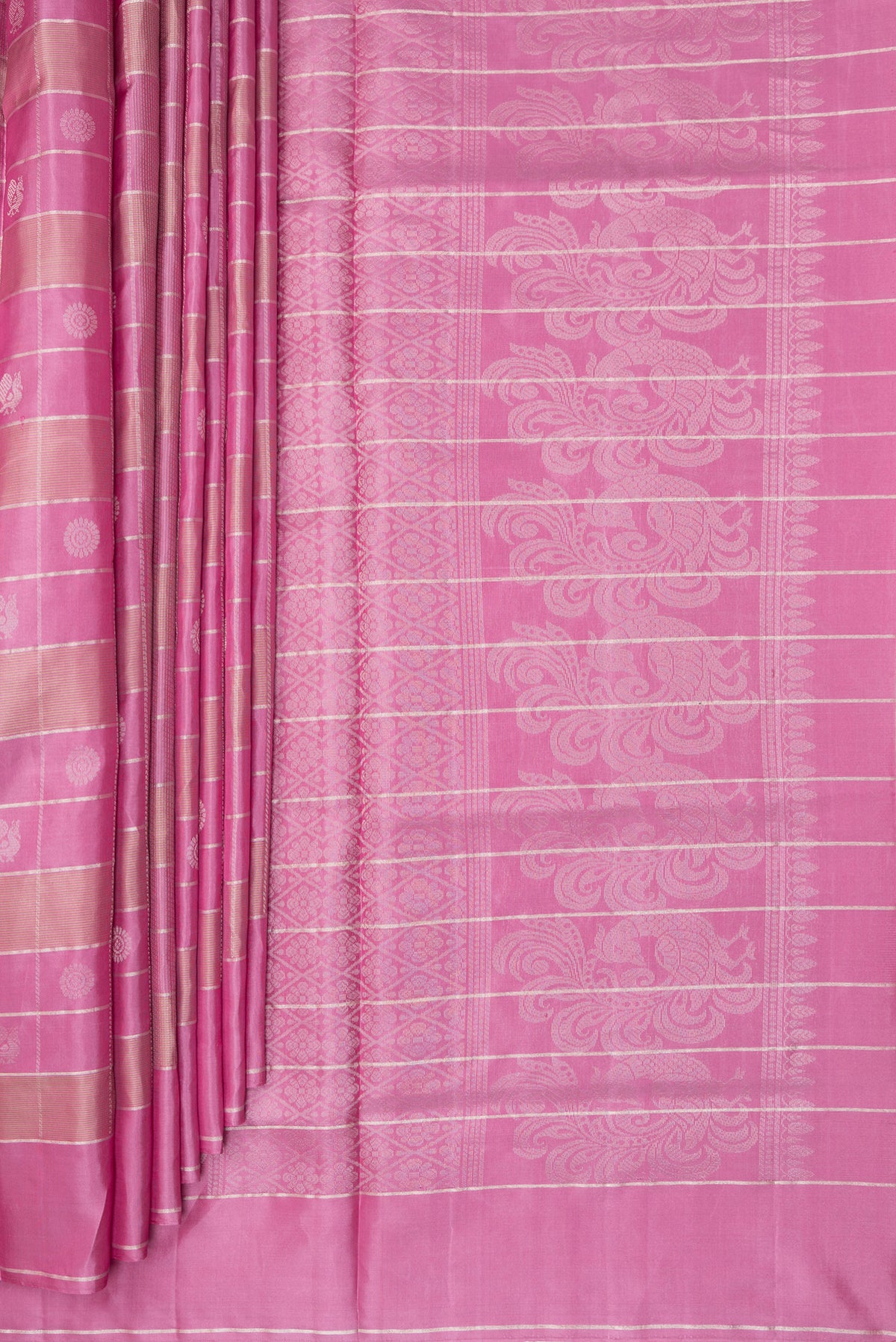 Pleats and pallu of Pure Silk Pink Dual Tone Soft Saree with Checked design on the body and Zari Border. 