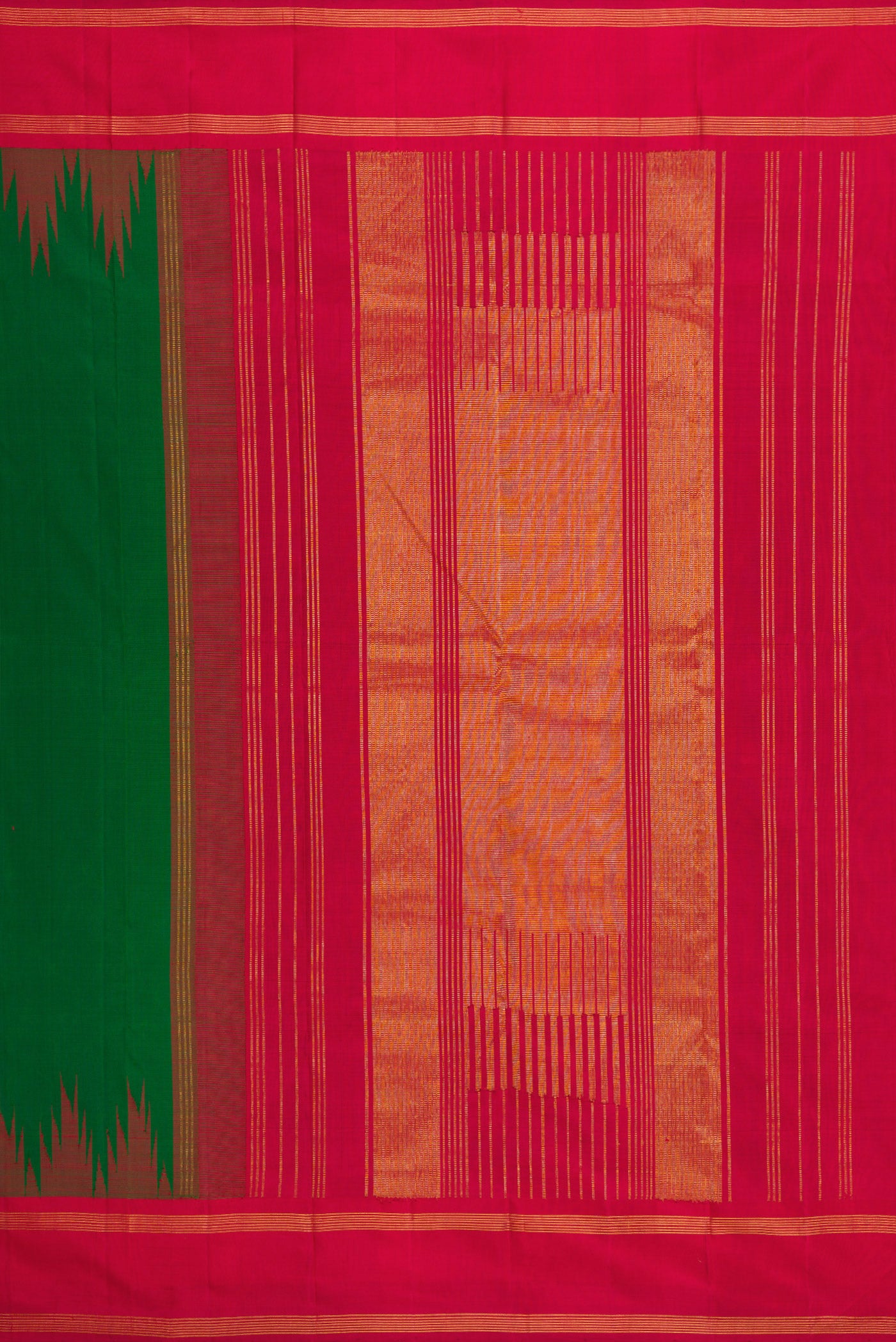Close up image of the pallu of Bottle Green Kanjivaram Silk Saree with Plain Body and Temple Border. 