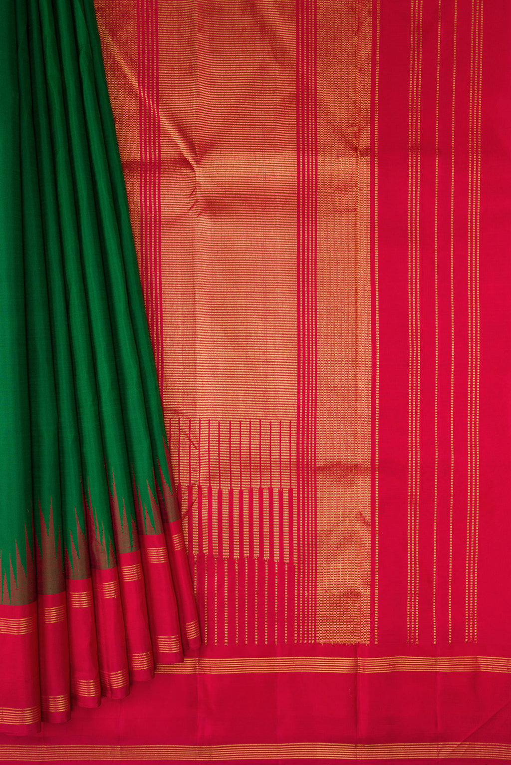 Pleats and pallu of Bottle Green Kanjivaram Silk Saree with Plain Body and Temple Border. 
