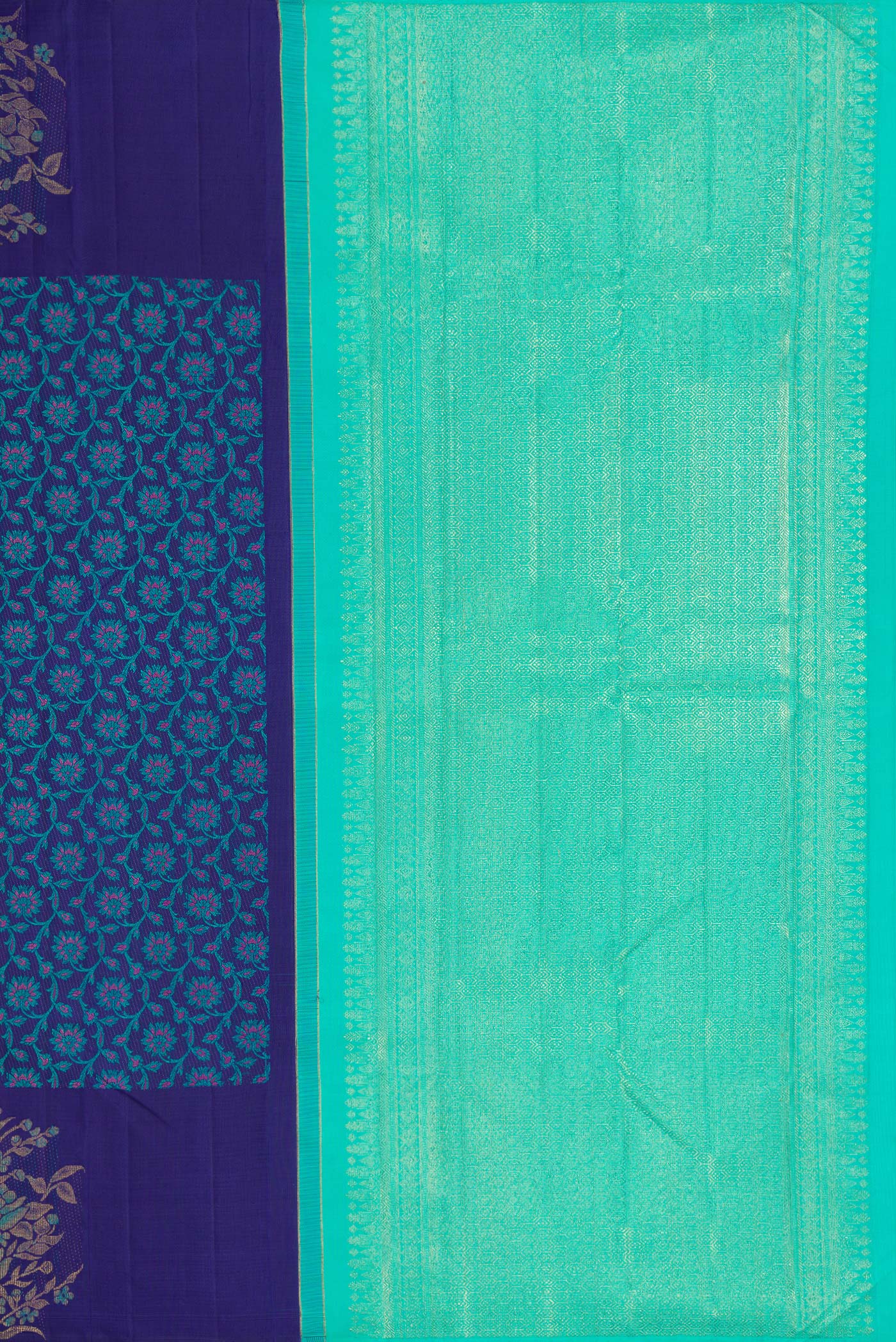 Close up image of the pallu of Navy Blue Kanchipuram Silk Saree with Jacquard design on the body and Fancy Border. 