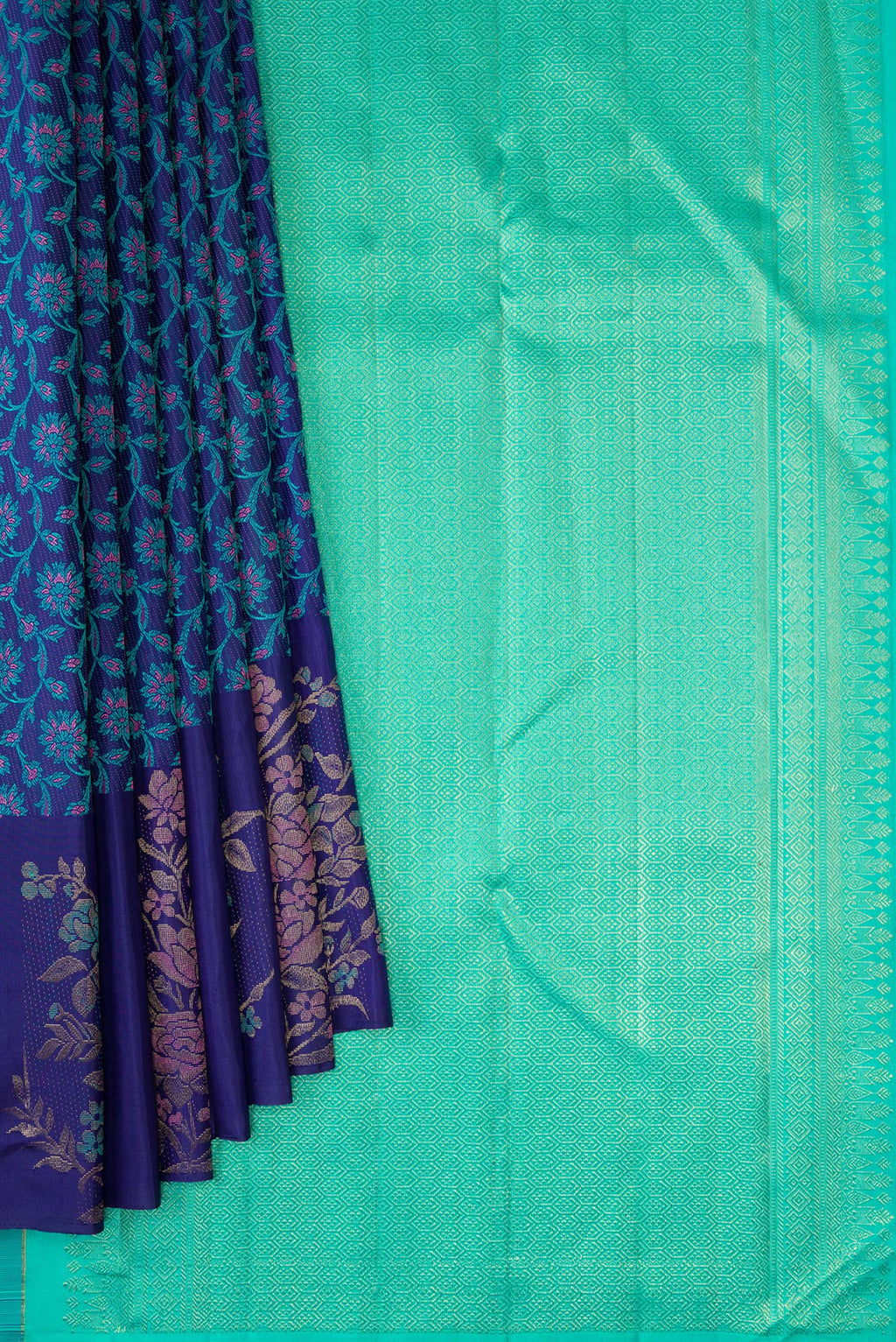 Pleats and pallu of Navy Blue Kanchipuram Silk Saree with Jacquard design on the body and Fancy Border. 