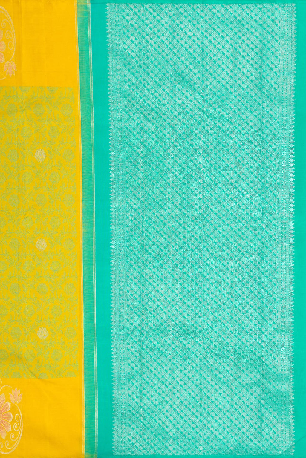 Close up image of the pallu of Lemon Yellow Kanjivaram Silk Saree with Jacquard design on the body and Fancy Border. 