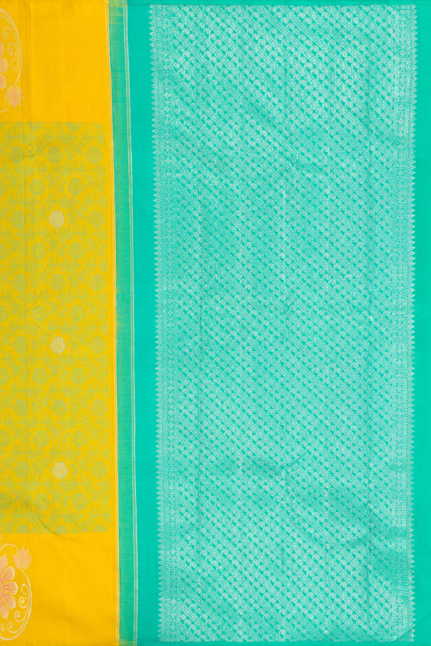 Close up image of the pallu of Lemon Yellow Kanjivaram Silk Saree with Jacquard design on the body and Fancy Border. 