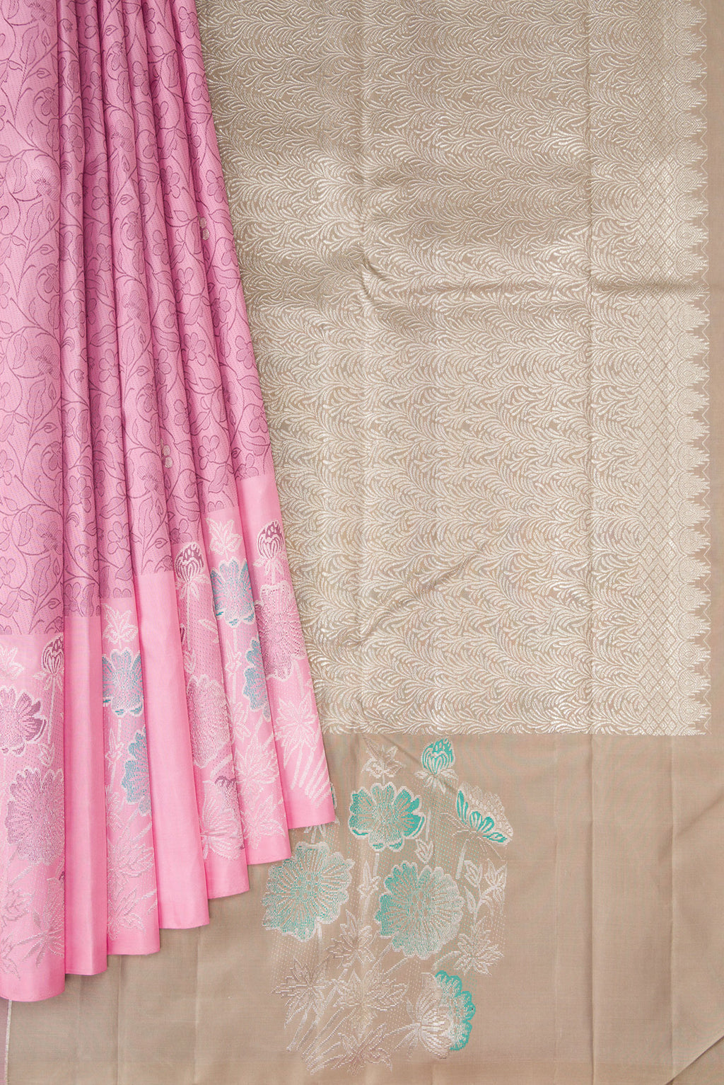 Pleats and pallu of Pink Kanjivaram Silk Saree with Jacquard design on the body and Fancy Border. 
