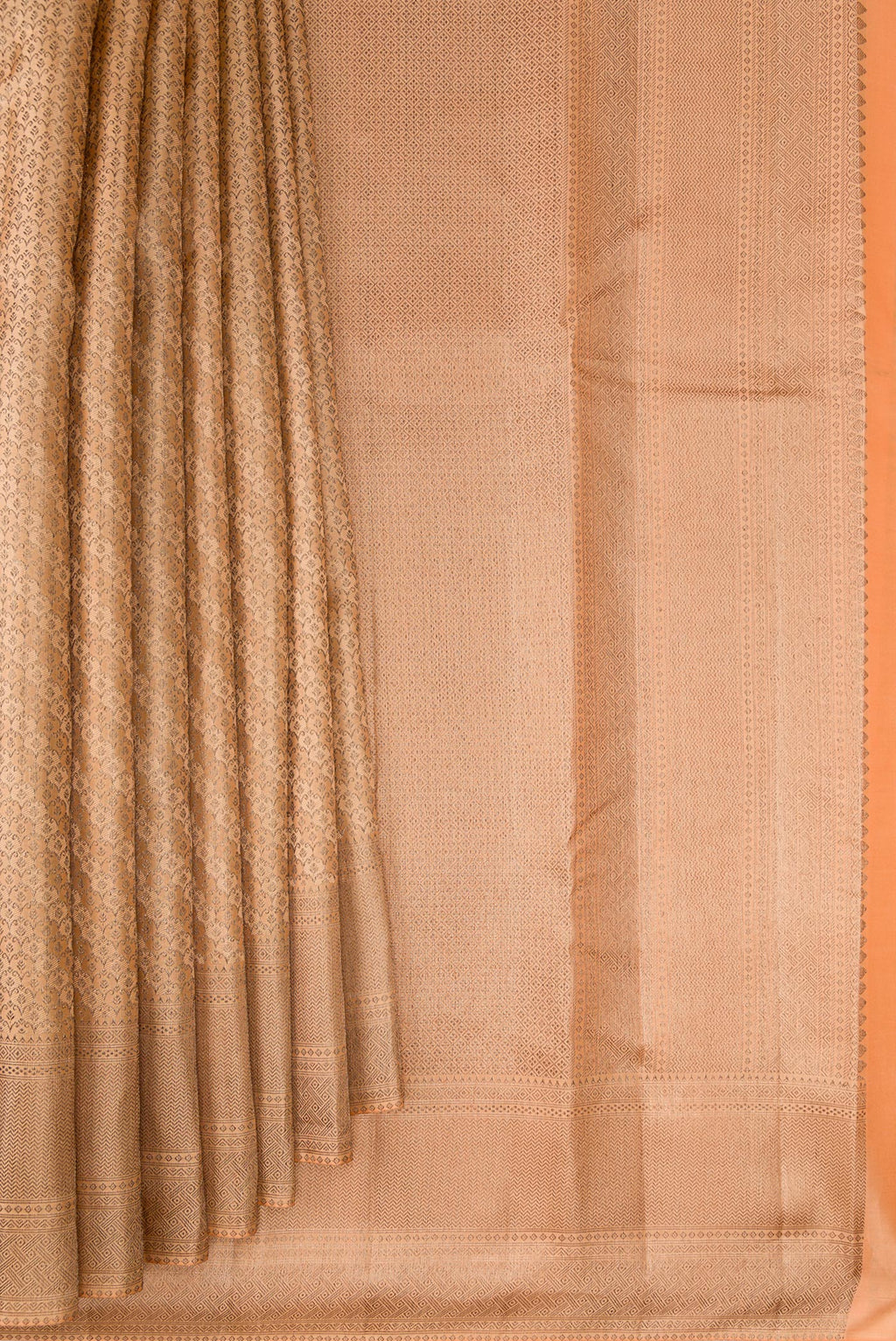 Pleats and pallu of Peach Kanjivaram Silk Saree with Zari Brocade on the body and Zari Border. 