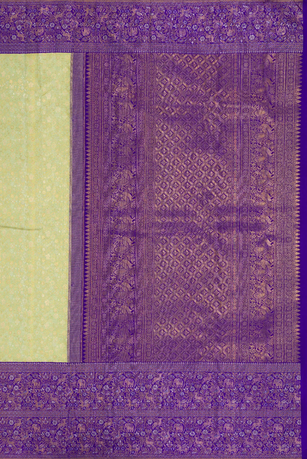 Close up image of the pallu of Pista Green Kanjivaram Silk Saree with Zari Brocade on the body and Fancy Border. 