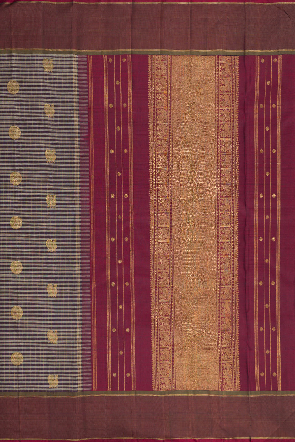 Close up image of the pallu of Pure Silk Pure Zari Grey Kanjivaram Saree with Checked design on the body and Zari Border. 