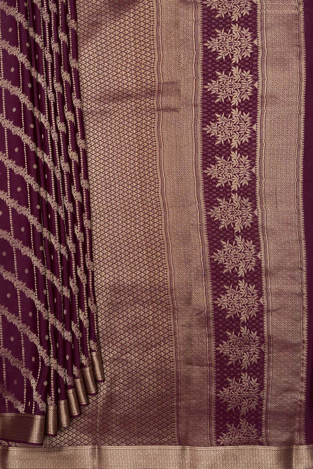Pleats and pallu of Burgundy Mysore Silk Saree with Zari Brocade on the body and Zari Border. 