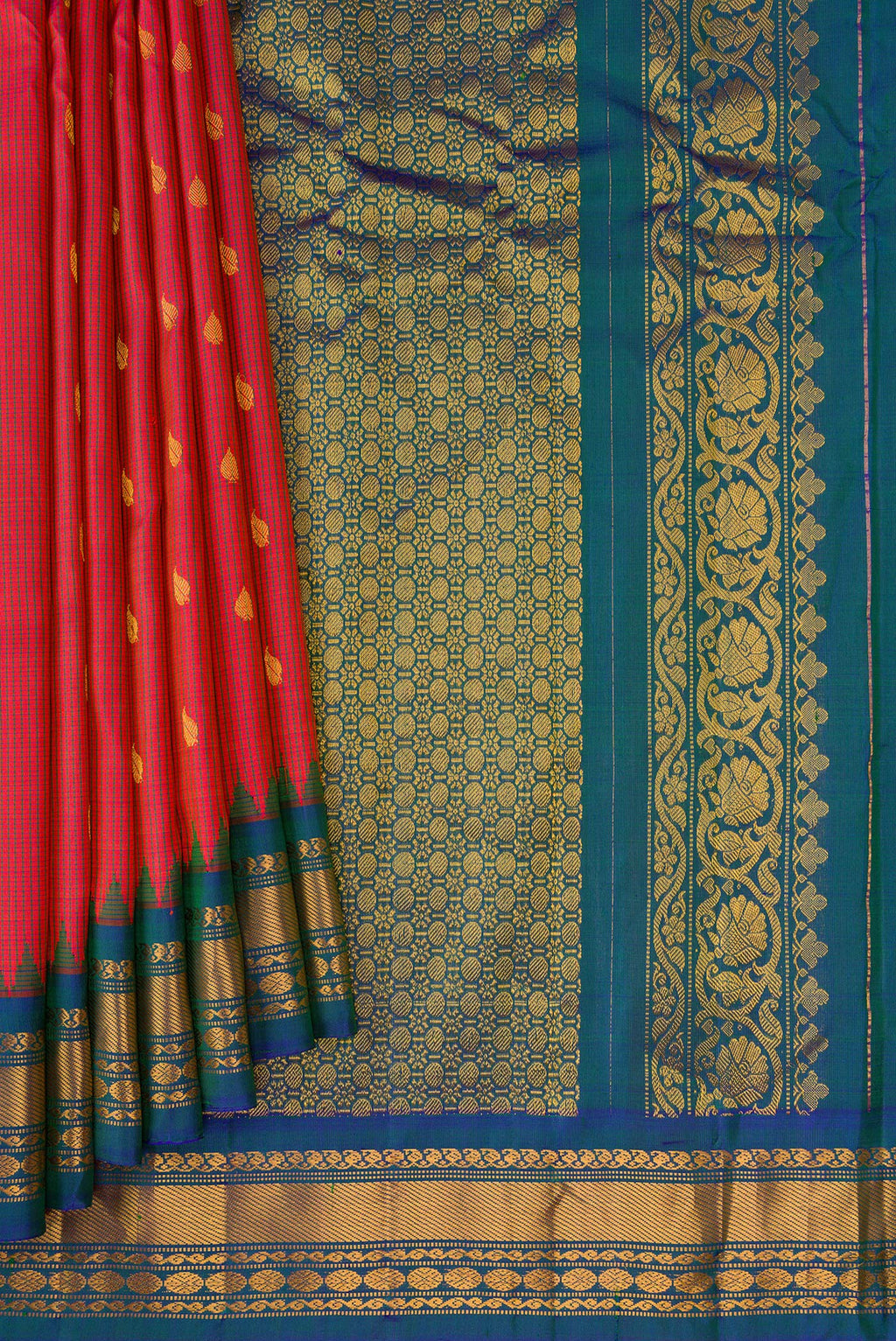 Pleats and pallu of Coral Gadwal Silk Saree with Checked design on the body and Zari Border. 