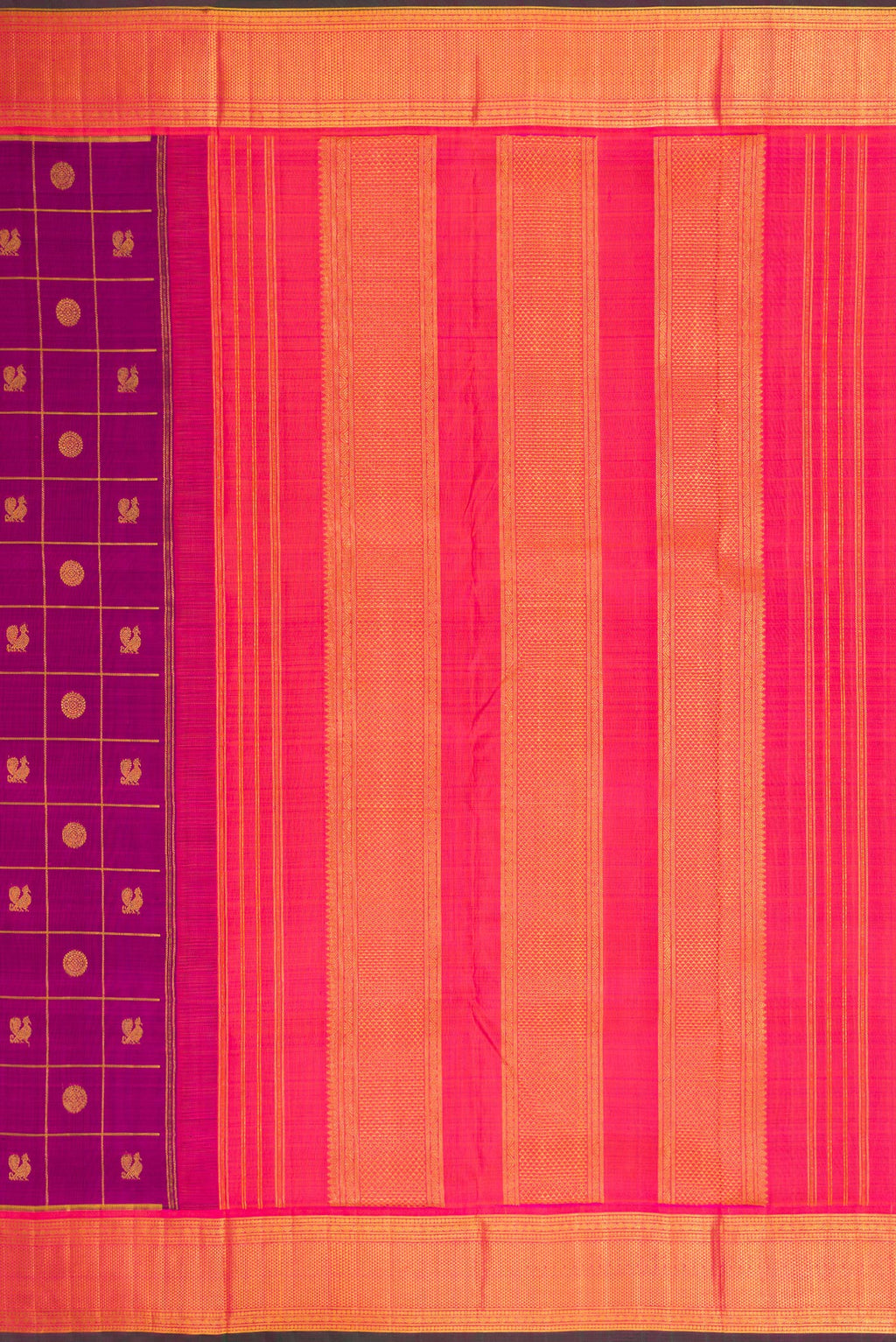 Close up image of the pallu of Purple Kanchipuram Silk Nine Yards Saree with Checked design on the body and Zari Border. 
