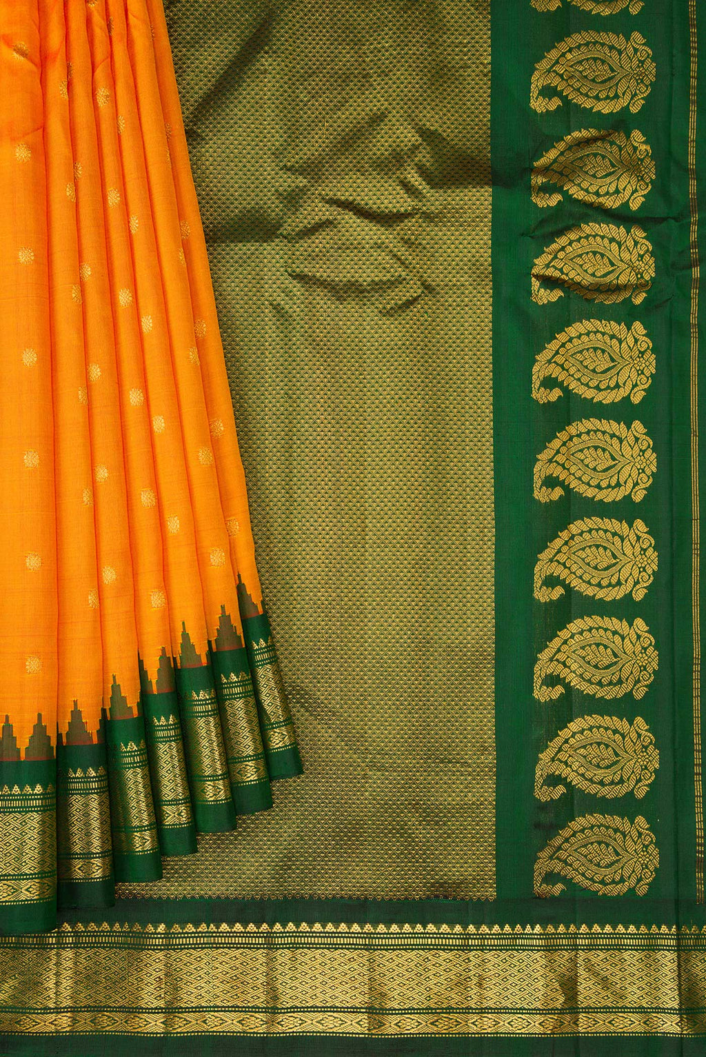 Pleats and pallu of Mustard Dual Tone Gadwal Silk Saree with Zari Butta on the body and Zari Border. 