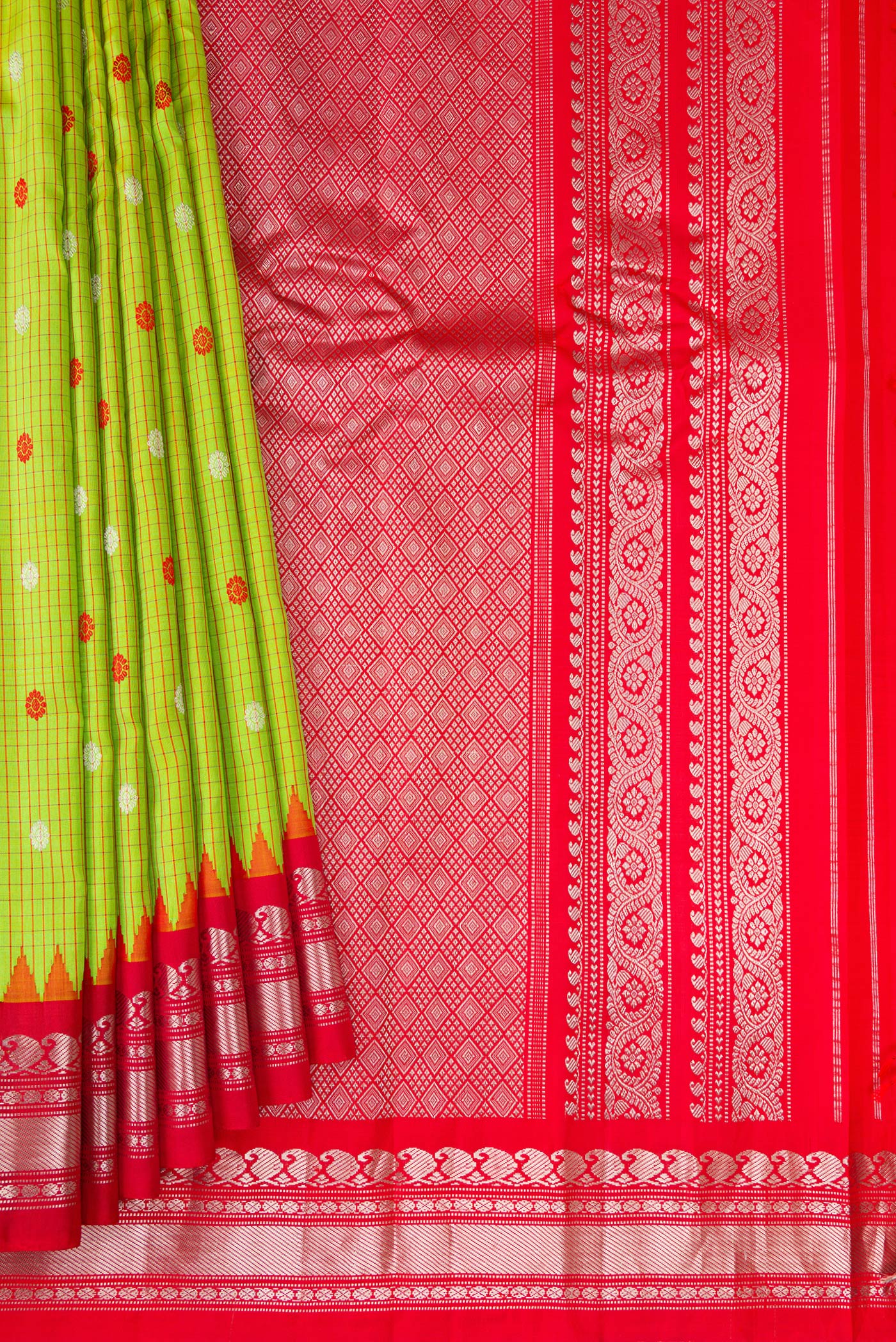 Pleats and pallu of Parrot Green Gadwal Silk Saree with Checked design on the body and Temple Border. 