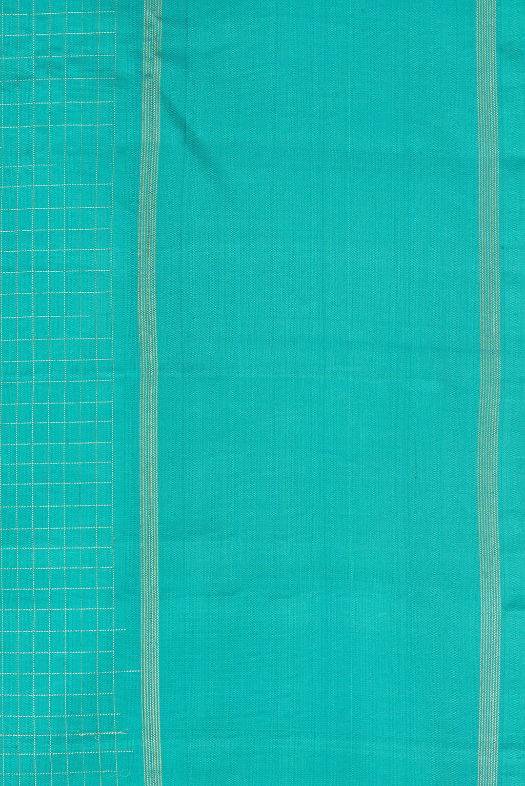 Border image of Pure Silk Sky Blue Dual Tone Kanchipuram Saree with Checked design on the body and Zari Border. 