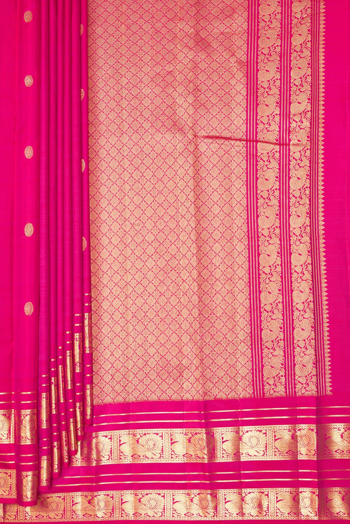 Pleats and pallu of Pure Silk Pink Kanjivaram Saree with Zari Butta on the body and Fancy Border. 