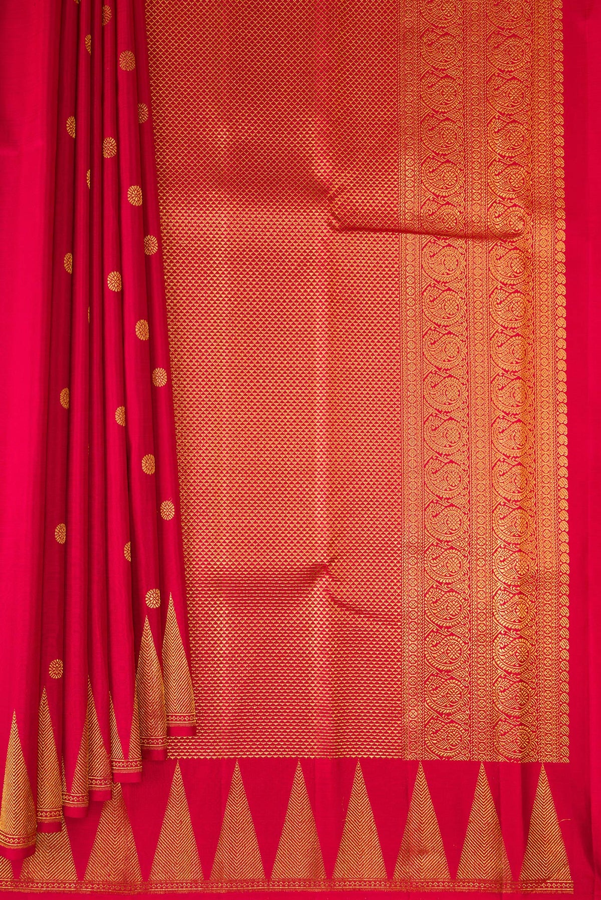 Pleats and pallu of Pure Silk Red Kanjivaram Saree with Zari Butta on the body and Temple Border. 