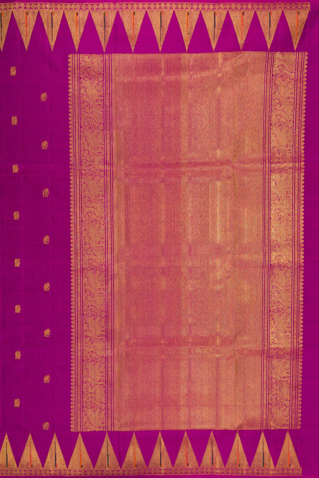 Close up image of the pallu of Magenta Kanchipuram Silk Saree with Zari Butta on the body and Paithani Border. 