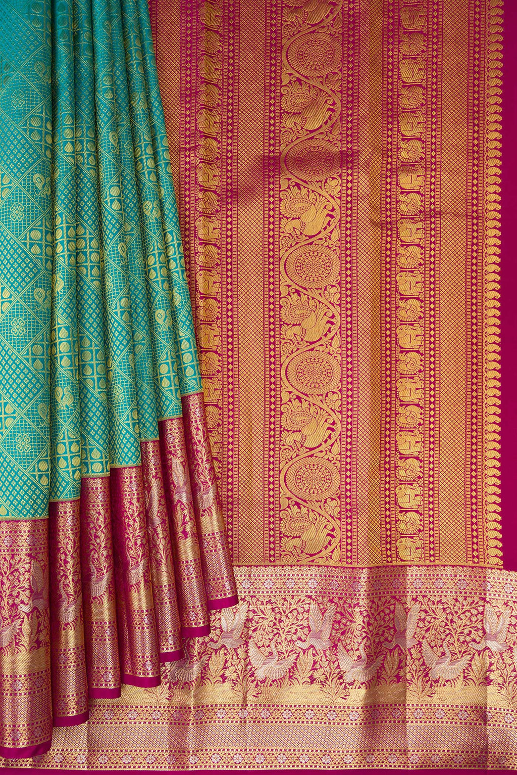Pleats and pallu of Sea Green Kanjivaram Silk Saree with Zari Brocade on the body and Fancy Border. 