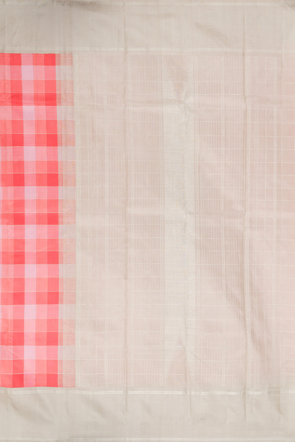 Close up image of the pallu of Pure Silk Pure Zari Multi Color Kanchipuram Saree with Checked design on the body and Zari Border. 