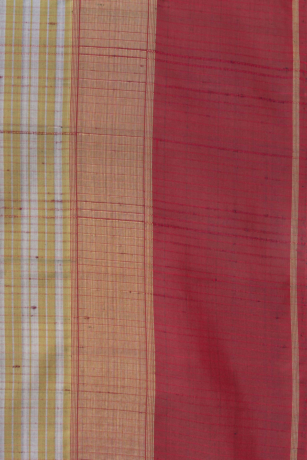 Border image of Pure Silk Grey Dual Tone Kanchipuram Saree with Checked design on the body and Zari Border. 