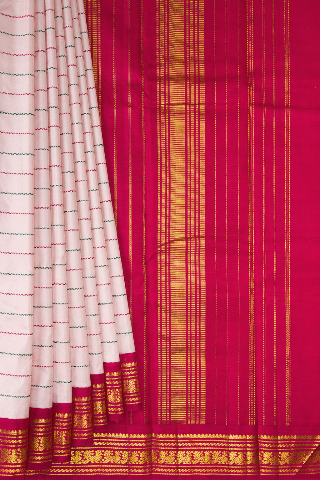 Pleats and pallu of Pure Silk Rose pink Kanjivaram Saree with Veldhari on the body and Zari Border. 