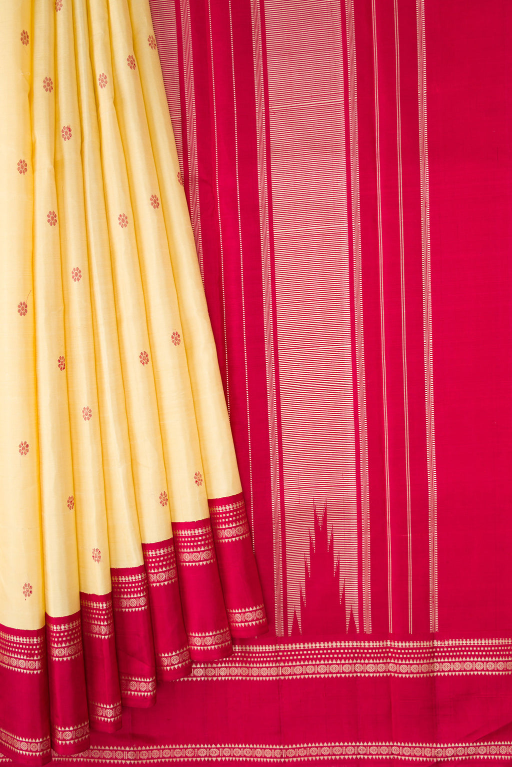 Pleats and pallu of Sandal Kanjivaram Silk Saree with Thread Butta on the body and Thread Border. 