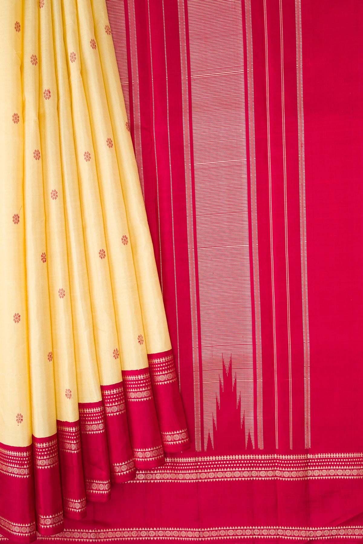 Pleats and pallu of Sandal Kanjivaram Silk Saree with Thread Butta on the body and Thread Border. 