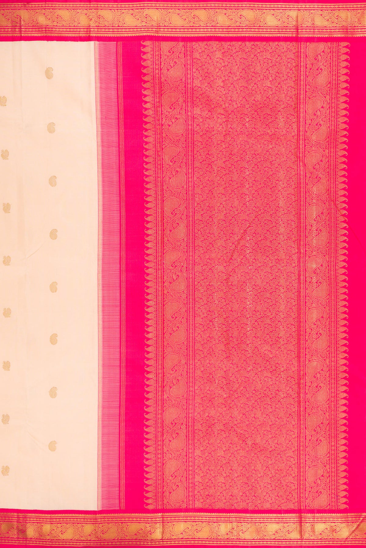 Close up image of the pallu of Pure Silk Pure Zari Cream Dual Tone Kanjivaram Saree with Zari Butta on the body and Zari Border. 