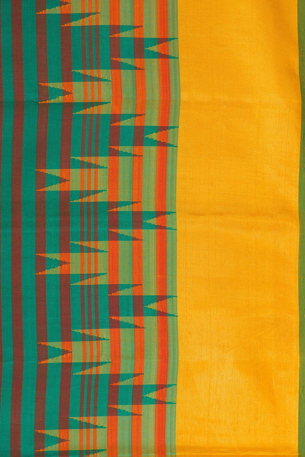 Border image of Bottle Green Dual Tone Kanjivaram Silk Saree with Stripes on the body and Temple Border. 