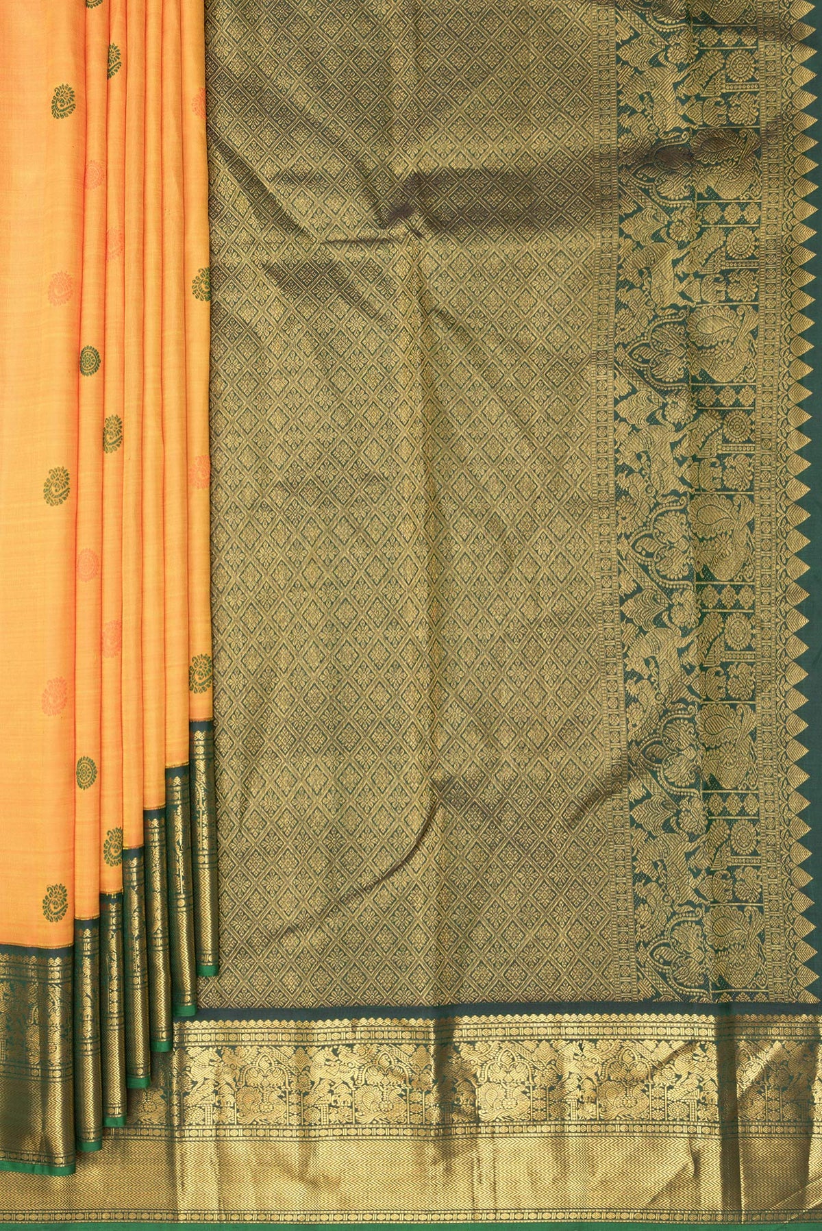 Pleats and pallu of Pure Silk Orange Kanjivaram Saree with Thread Butta on the body and Zari Border. 