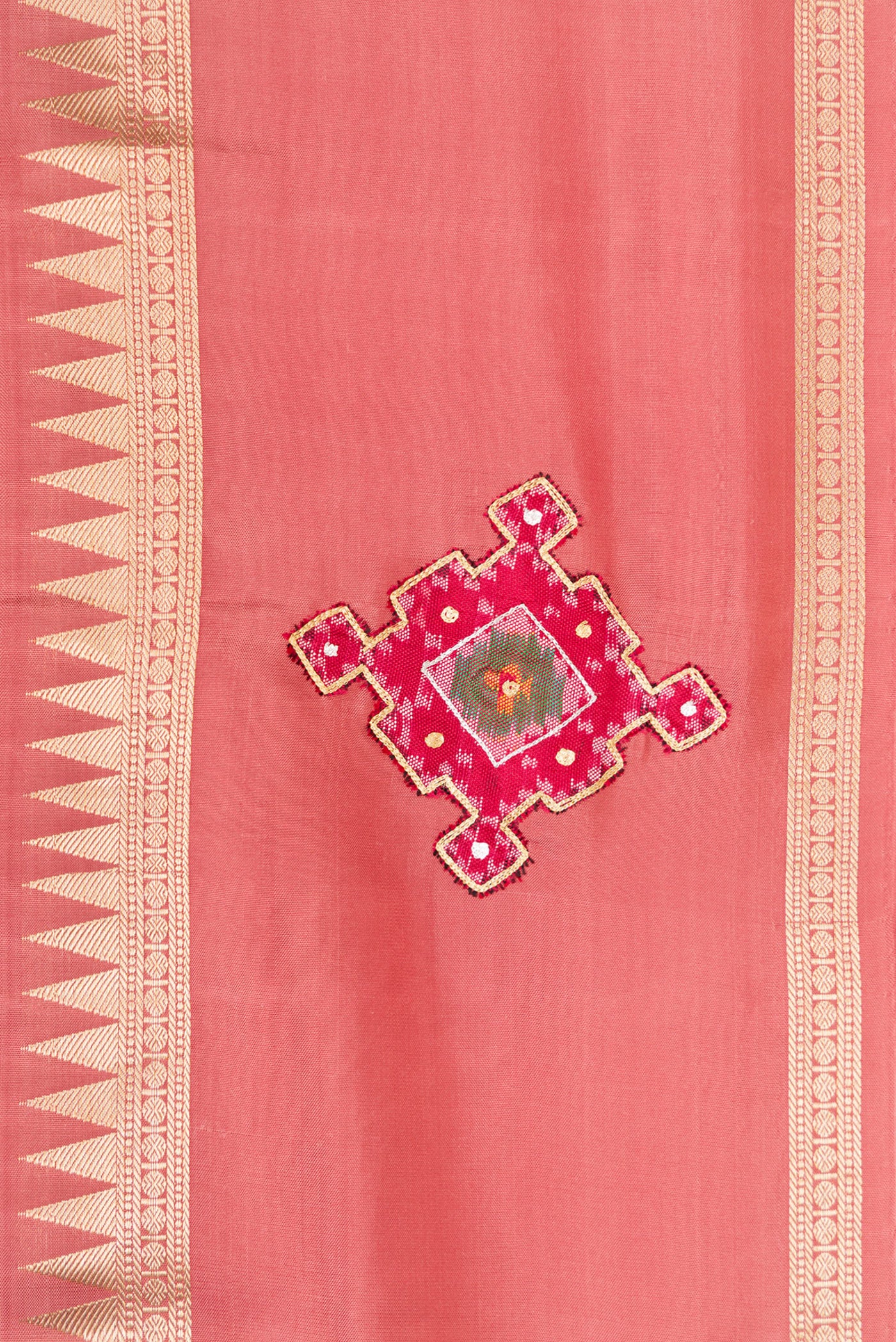 Border image of Rose pink Dual Tone Banarasi Silk Saree with Stripes on the body and Embroidery Border. 