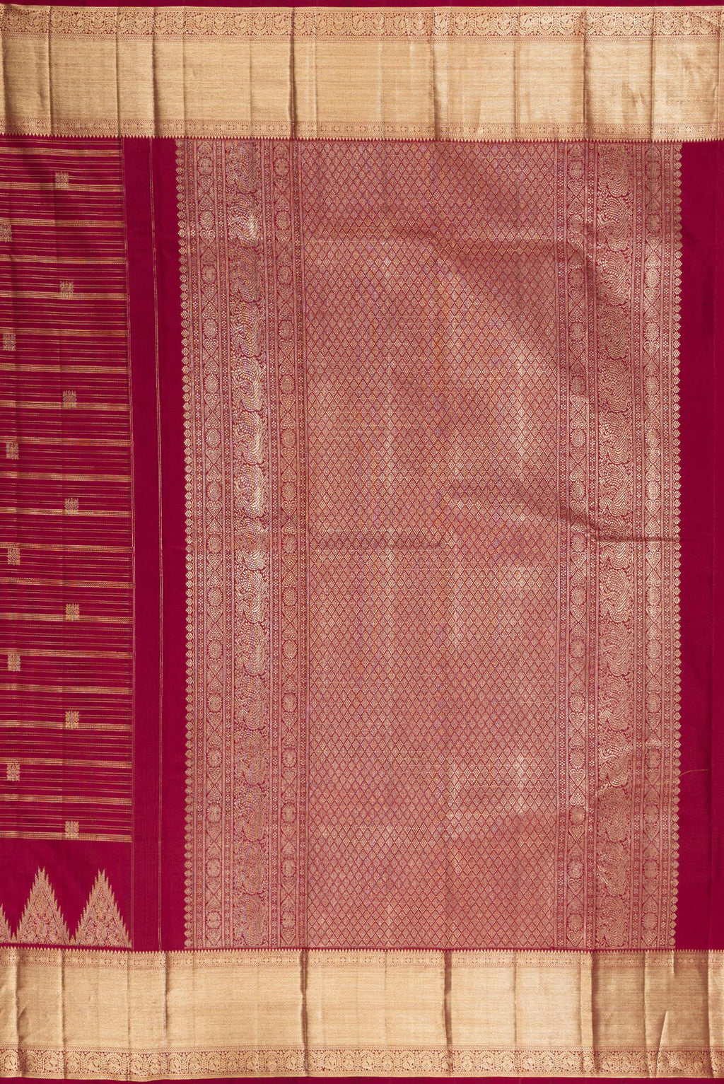 Close up image of the pallu of Pure Silk Maroon Kanchipuram Saree with Stripes on the body and Zari Border. 