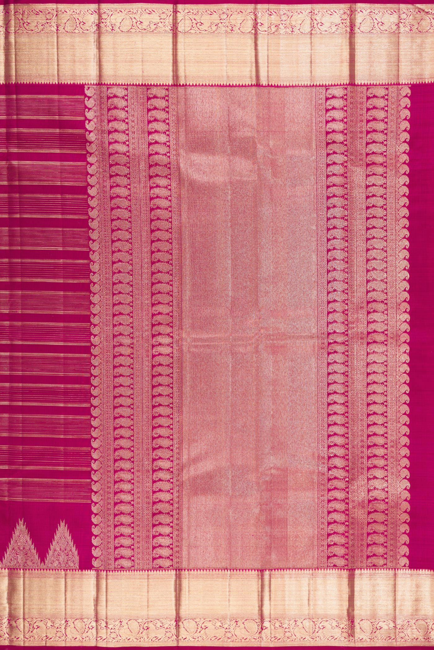 Close up image of the pallu of Magenta Kanchipuram Silk Saree with Stripes on the body and Fancy Border. 