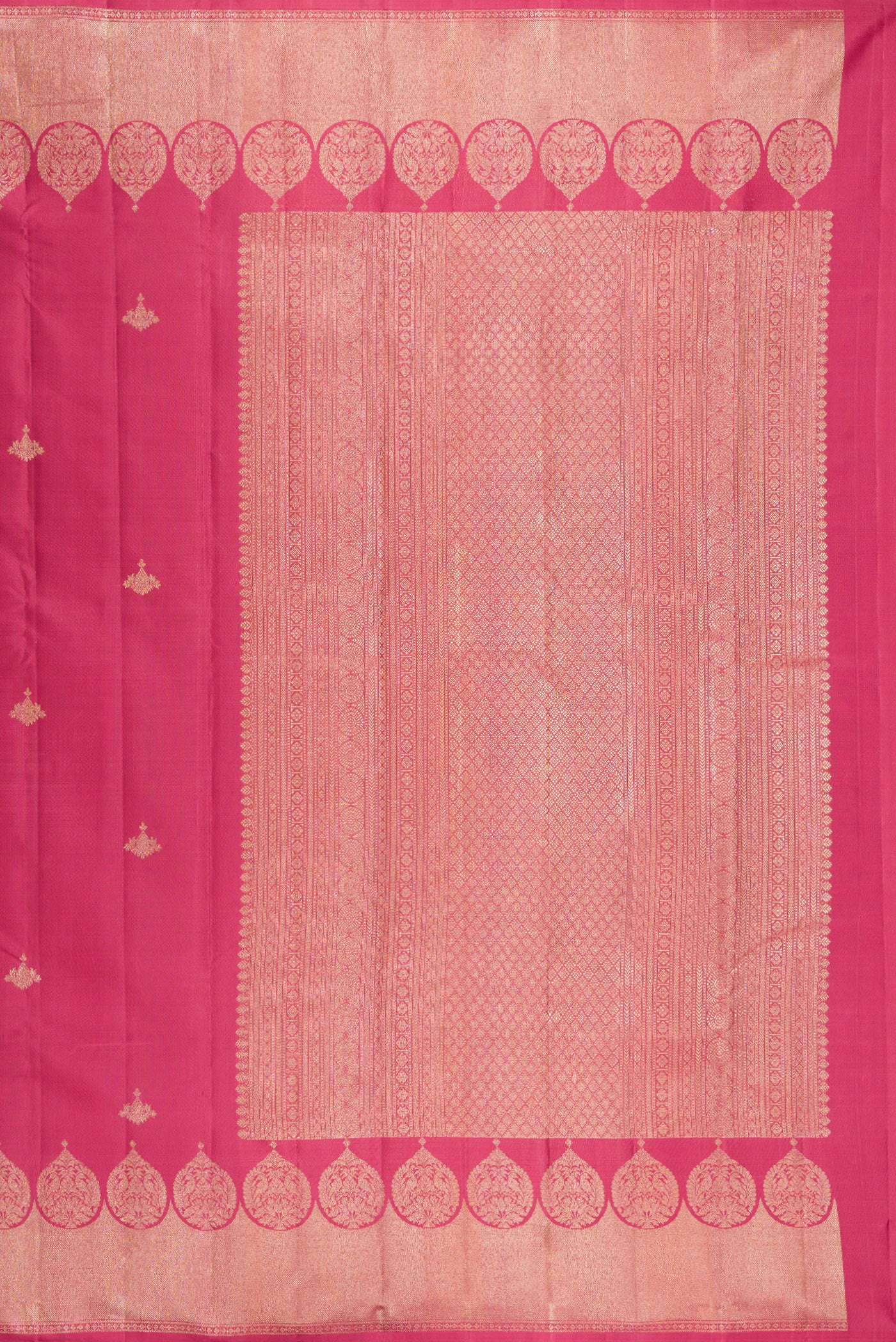 Close up image of the pallu of Pink Kanjivaram Silk Saree with Zari Butta on the body and Fancy Border. 