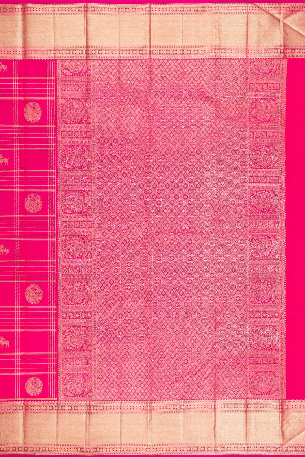 Close up image of the pallu of Rani Pink Kanchipuram Silk Saree with Checked design on the body and Zari Border. 