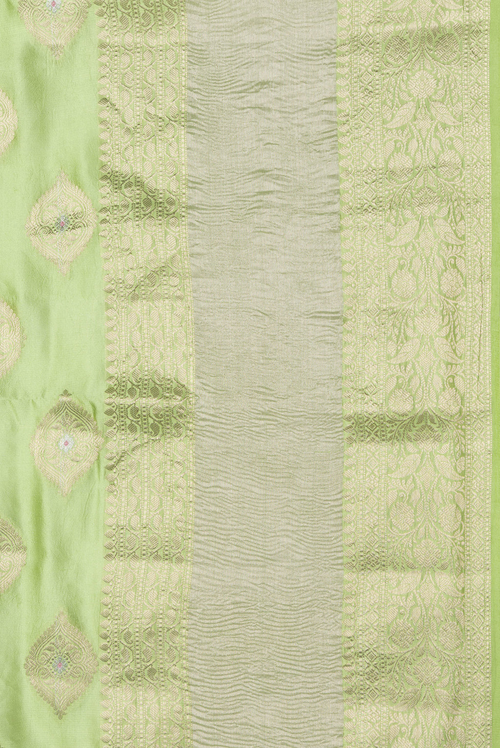 Border image of Parrot Green Dual Tone Tussar Silk Saree with Zari Butta on the body and Fancy Border. 