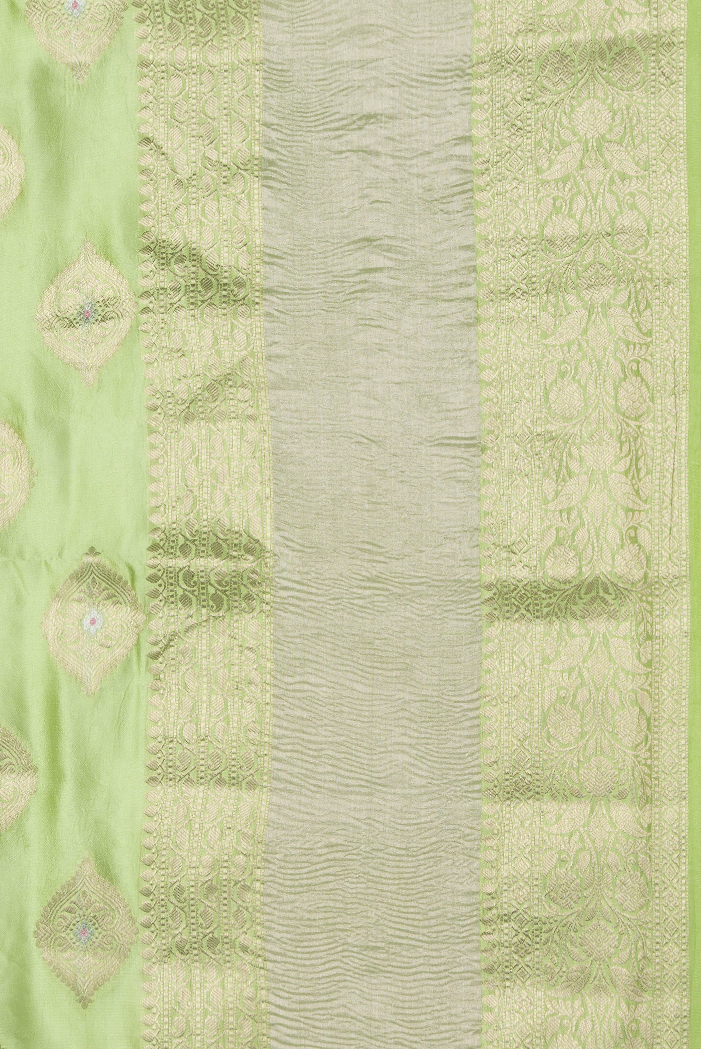 Border image of Parrot Green Dual Tone Tussar Silk Saree with Zari Butta on the body and Fancy Border. 