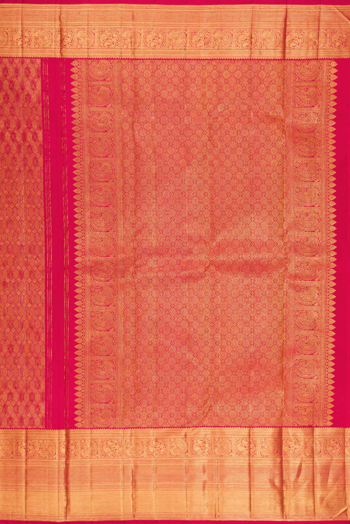 Close up image of the pallu of Pink Kanchipuram Silk Saree with Zari Brocade on the body and Zari Border. 
