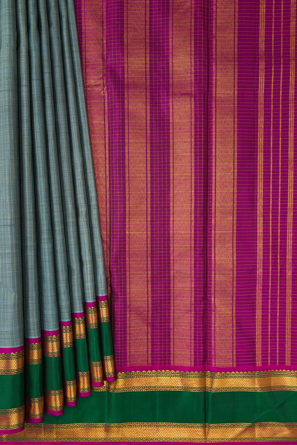 Pleats and pallu of Pure Silk Grey Dual Tone Kanjivaram Saree with Checked design on the body and Zari Border. 