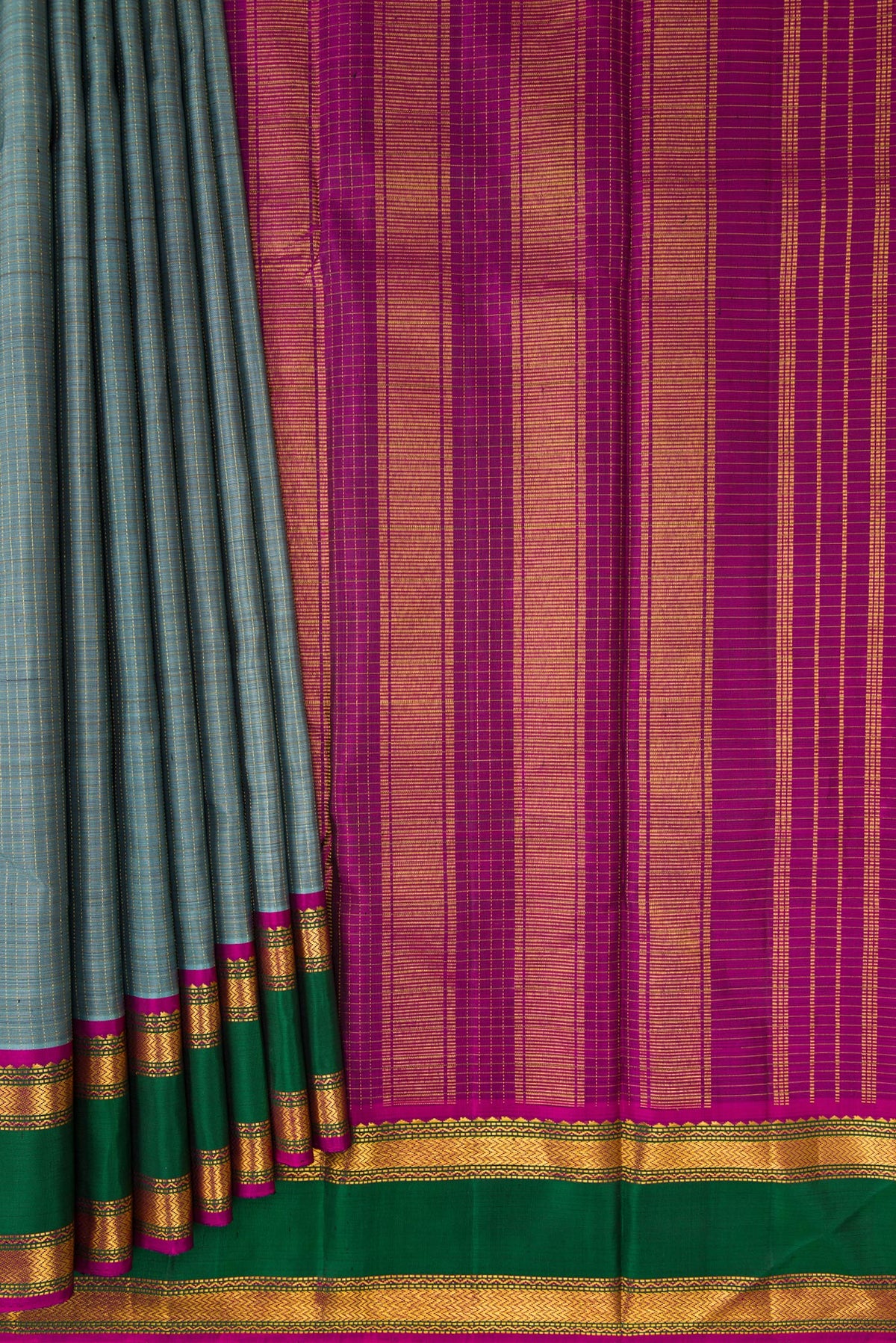 Pleats and pallu of Pure Silk Grey Dual Tone Kanjivaram Saree with Checked design on the body and Zari Border. 