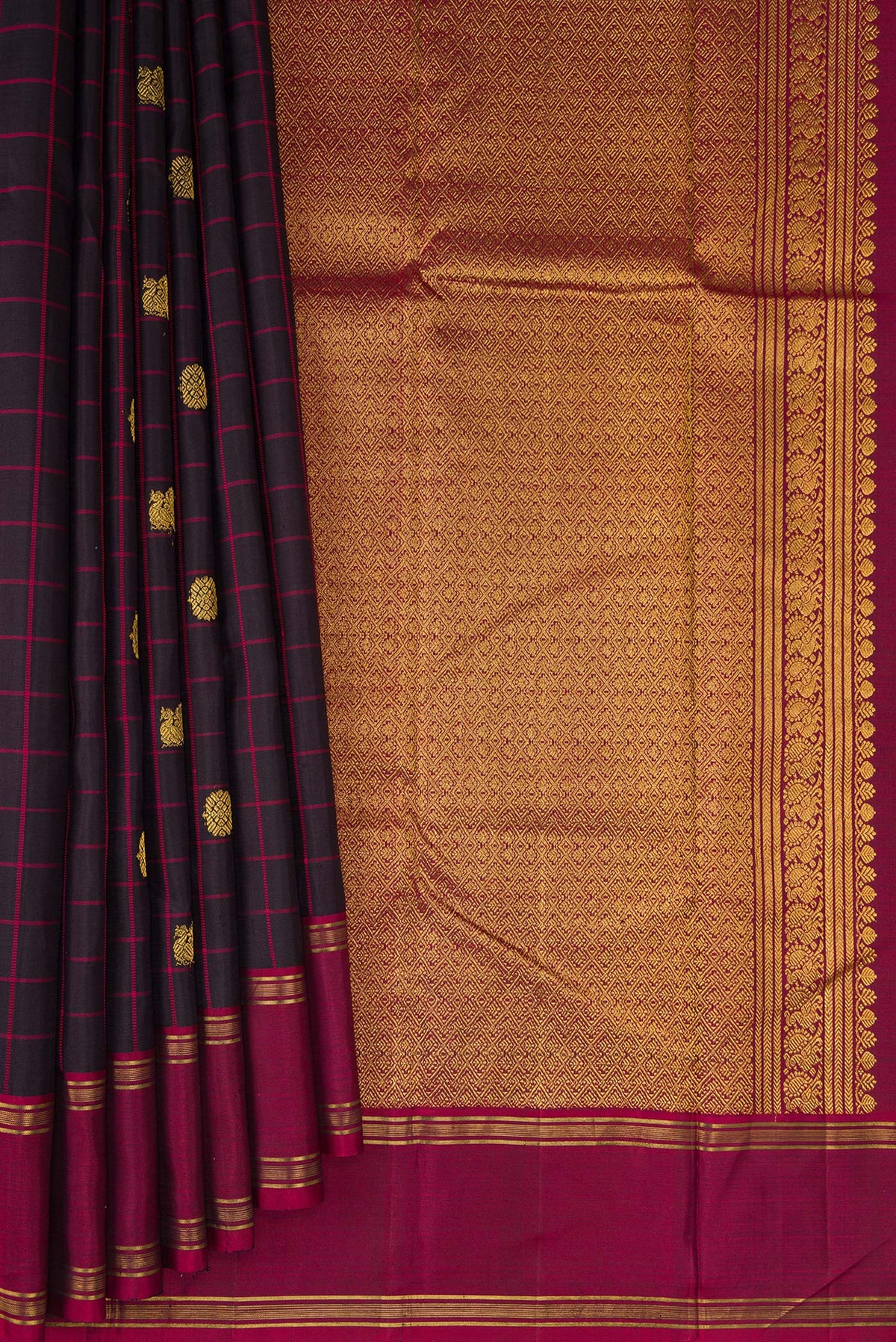 Pleats and pallu of Pure Silk Brown Kanjivaram Saree with Checked design on the body and Plain Border. 