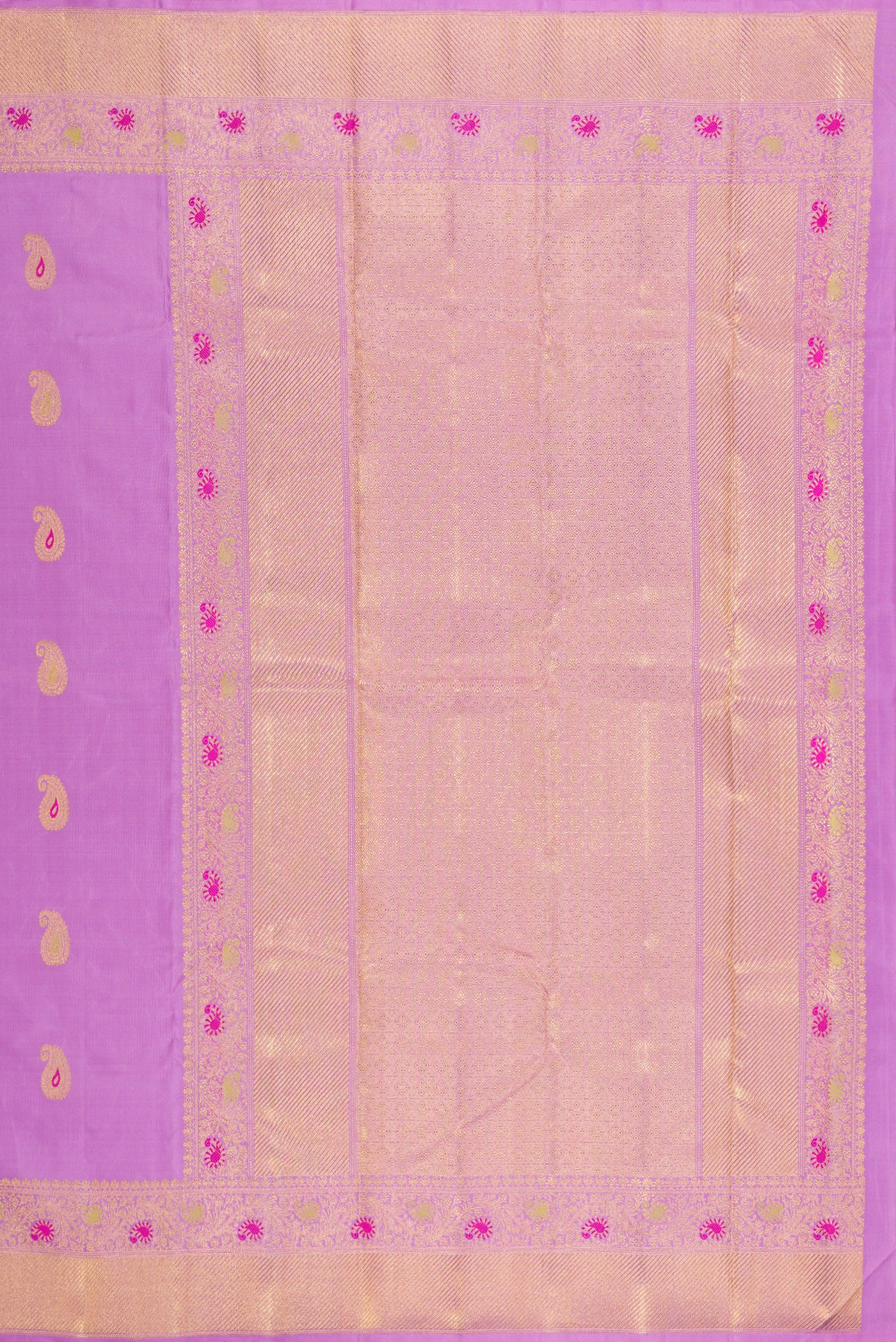 Close up image of the pallu of Pure Silk Pure Zari Lavender Kanjivaram Saree with Zari And Thread Butta on the body and Fancy Border. 