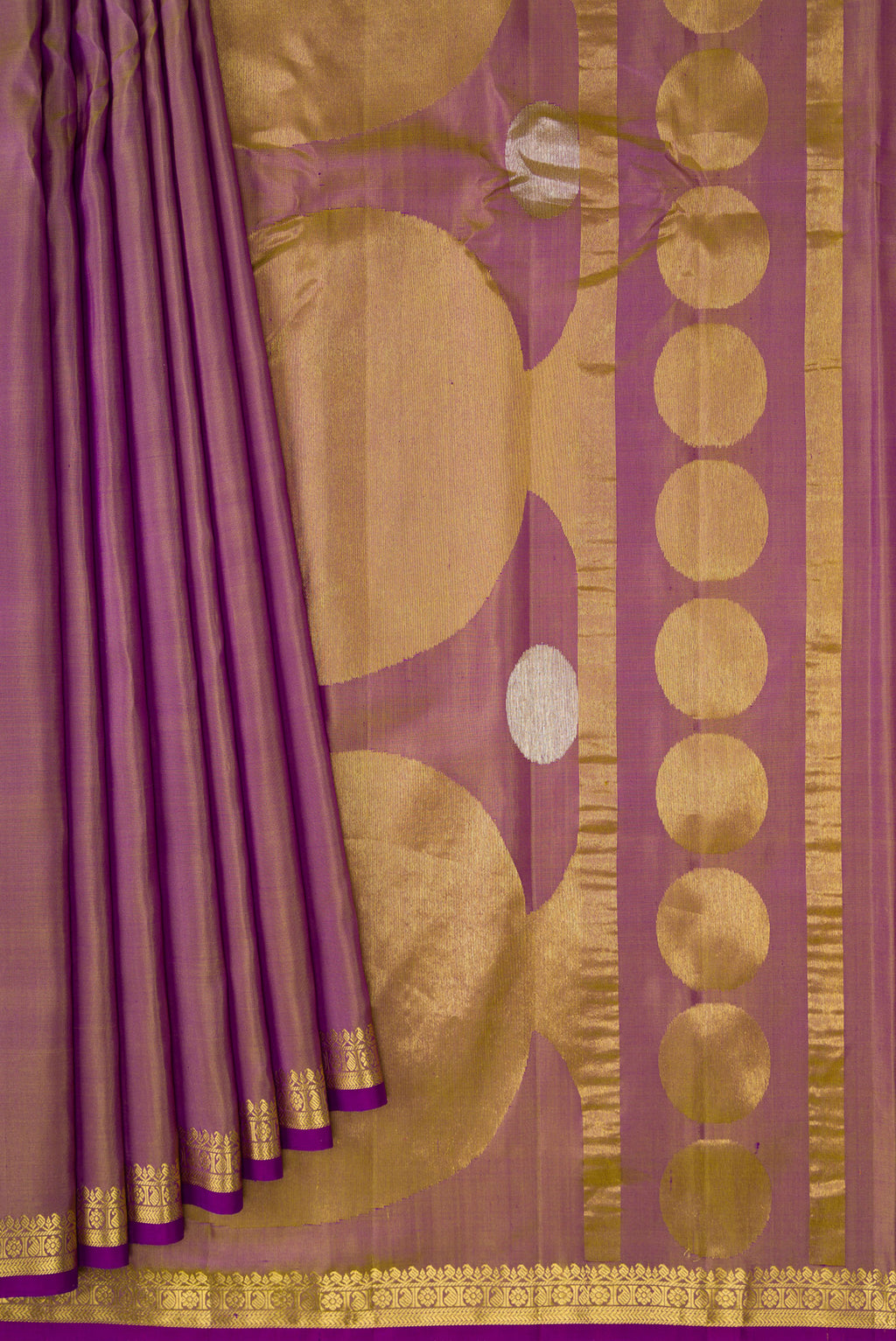 Pleats and pallu of Purple Dual Tone Gadwal Silk Saree with Plain Body and Zari Border. 