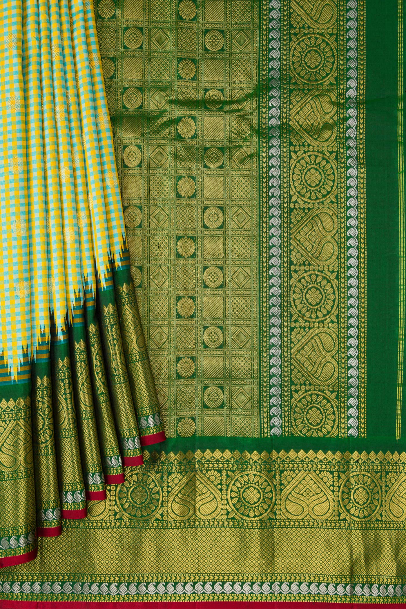 Pleats and pallu of Pista Green Gadwal Silk Saree with Checked design on the body and Zari Border. 