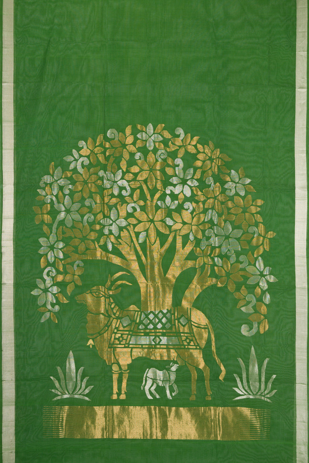 Flat view of Green Uppada Cotton Saree with Plain Body and Zari Border. 