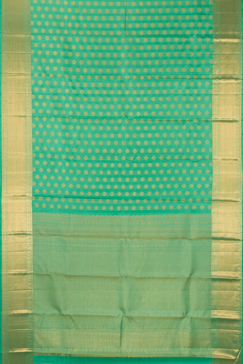 Flat view of Pure Silk Green Kanchipuram Saree with Zari Butta on the body and Zari Border. 