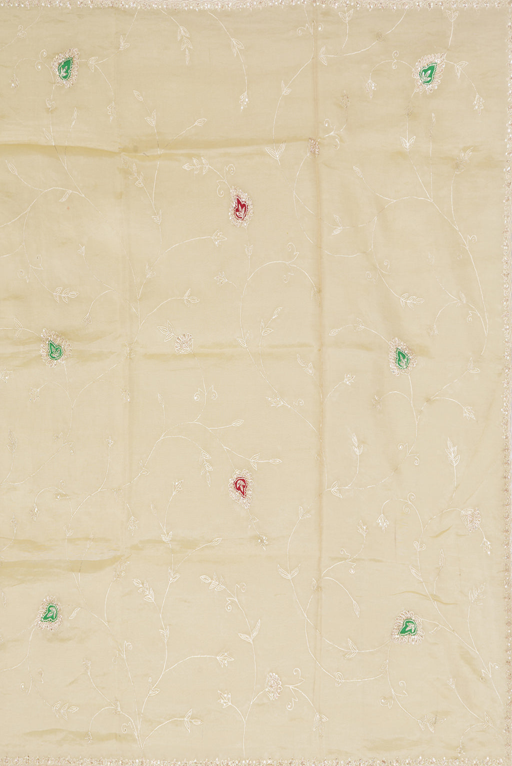 Close up image of the pallu of Gold Dual Tone Organza Silk Saree with Embroidery on the body and Embroidery Border. 