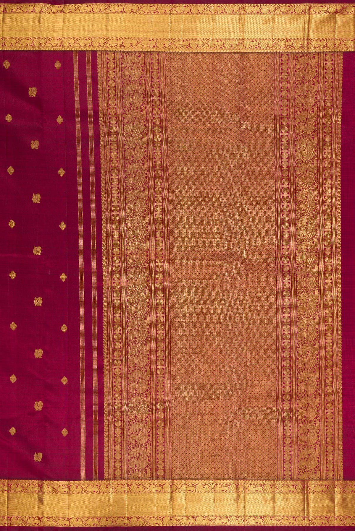 Close up image of the pallu of Pure Silk Pure Zari Maroon Dual Tone Kanjivaram Saree with Zari Butta on the body and Zari Border. 