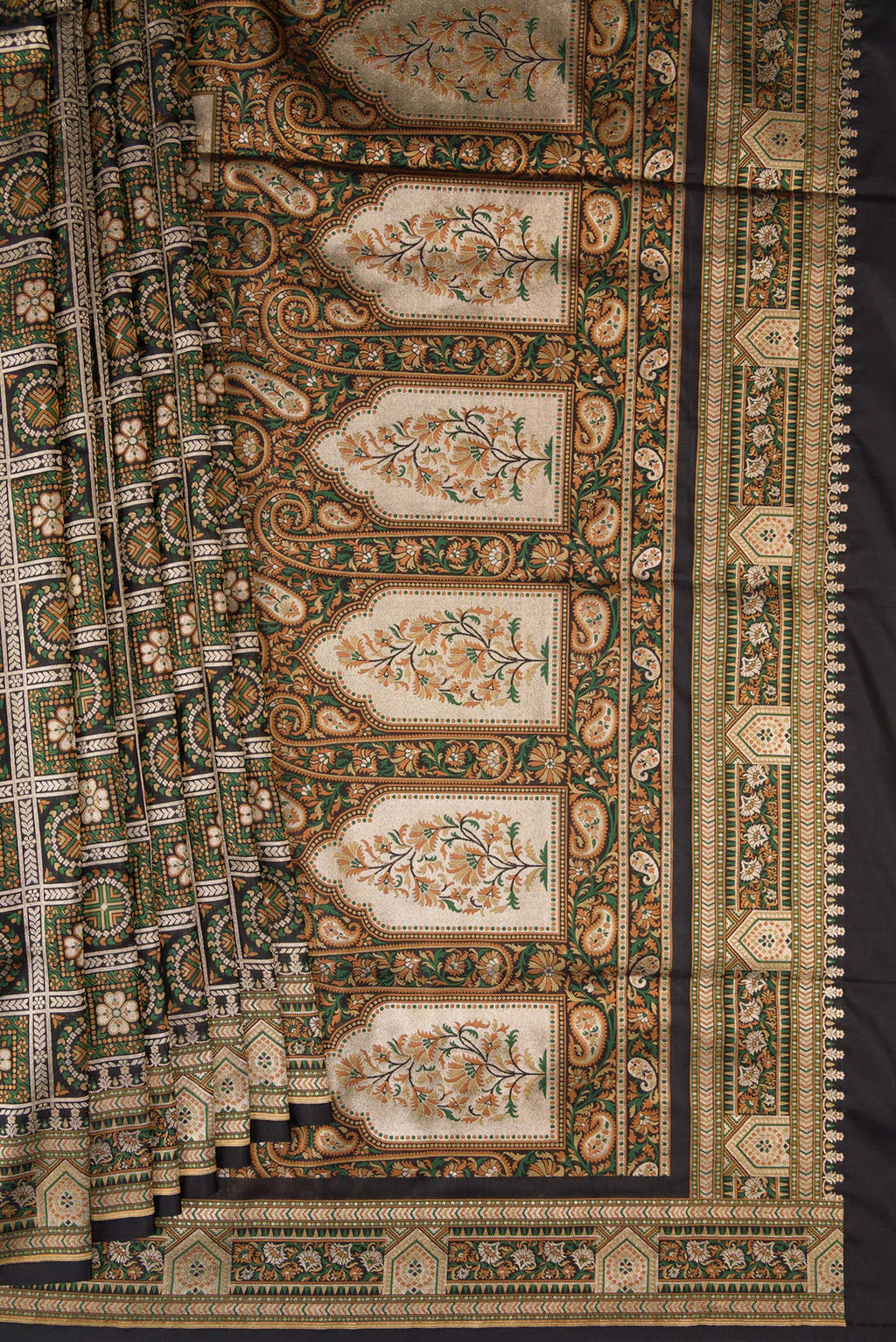 Pleats and pallu of Pure Silk Black Banarasi Jamavar Saree with Zari Brocade on the body and Fancy Border. 