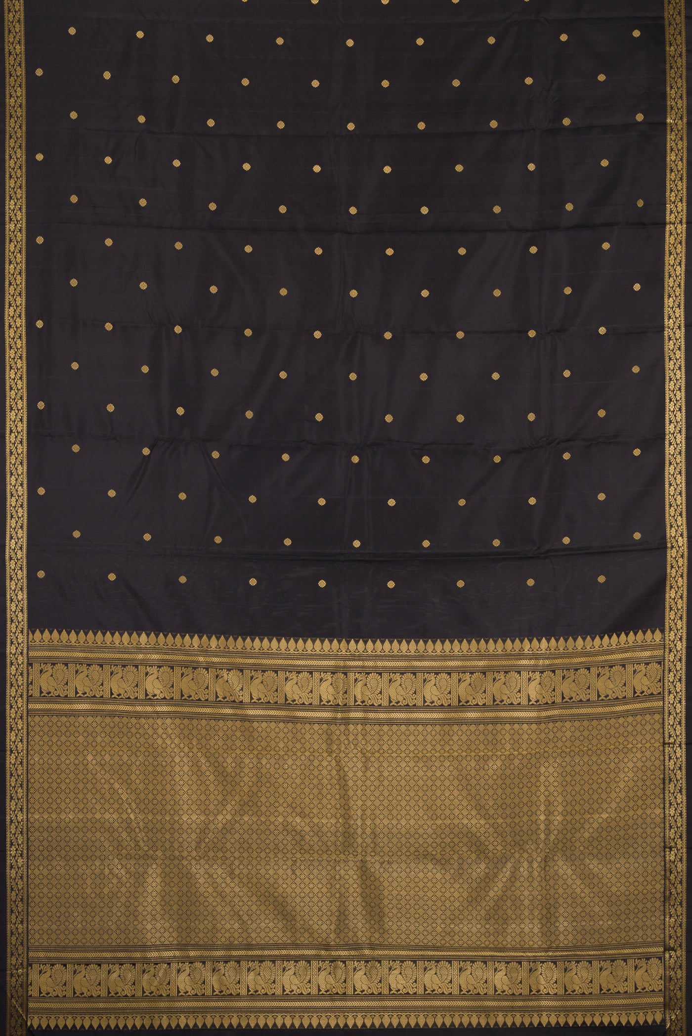 Flat view of Black Kanchipuram Silk Saree with Thread Butta on the body and Thread Border. 