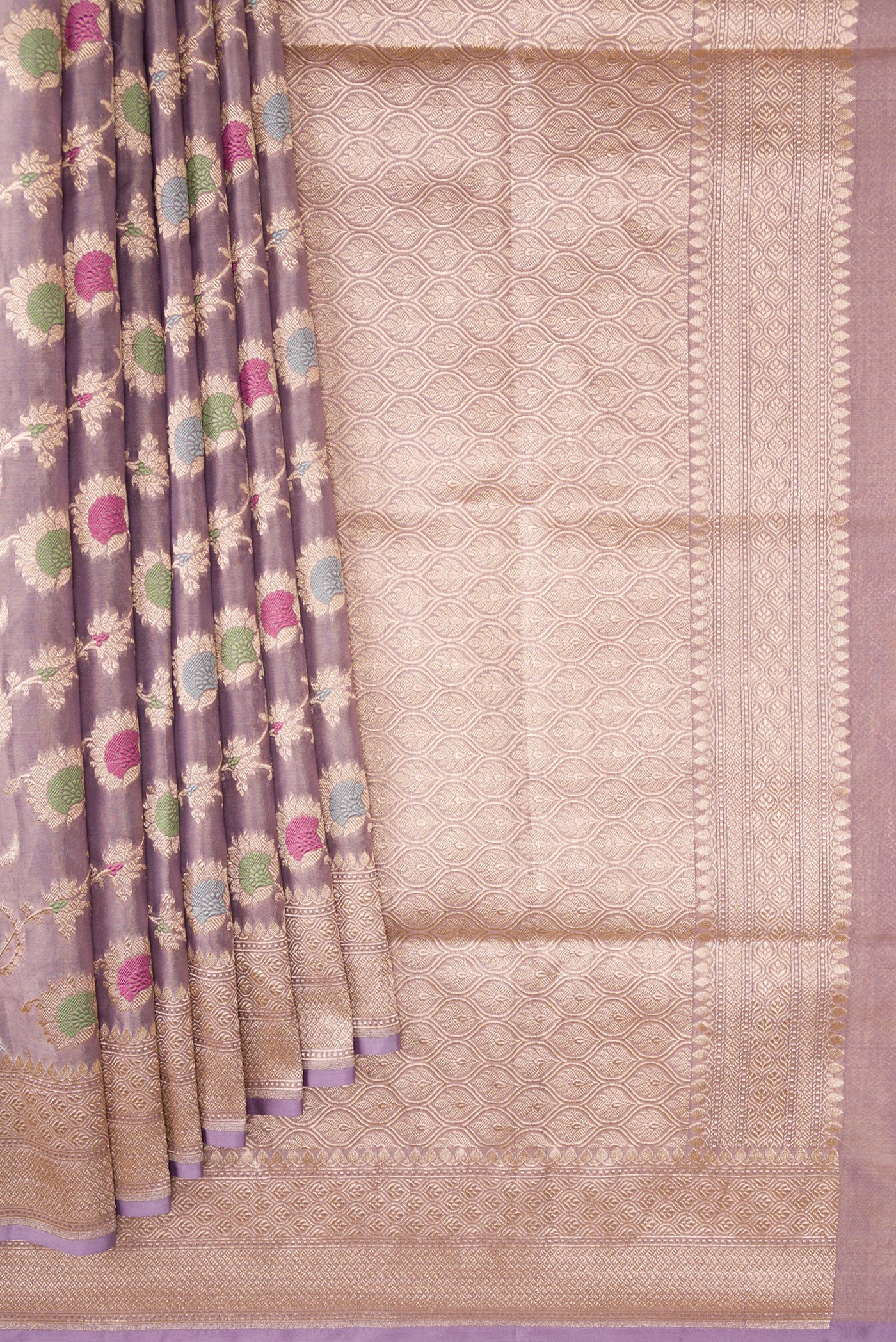 Pleats and pallu of Lilac Dual Tone Banarasi Silk Saree with Zari Brocade on the body and Zari Border. 